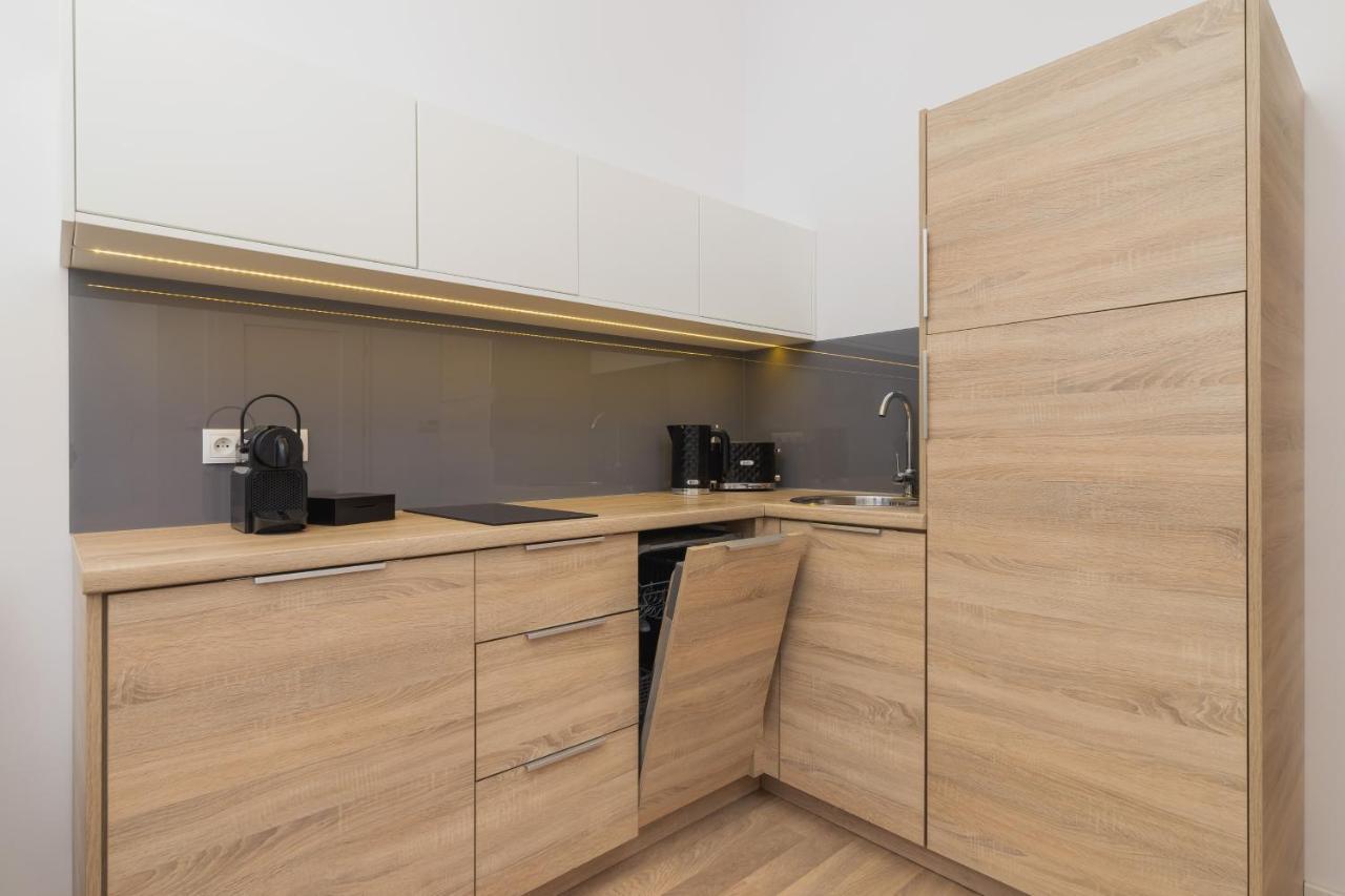 Apartment Beautiful Dietla By Renters Krakau